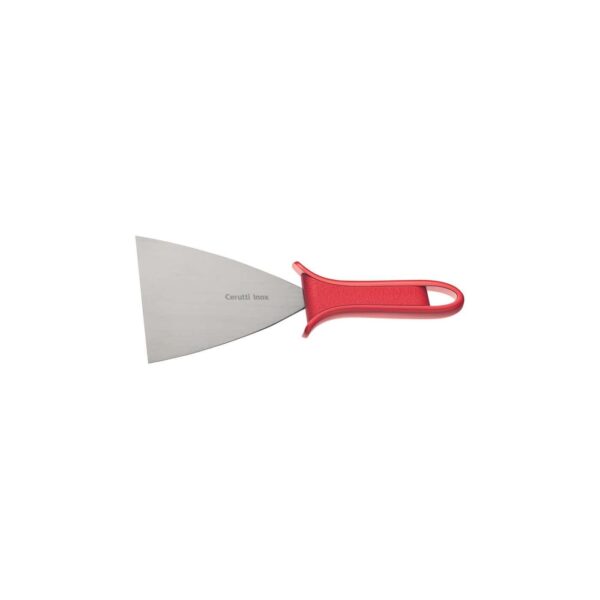 Raspador de acero inoxidable con mango de plástico rojo.